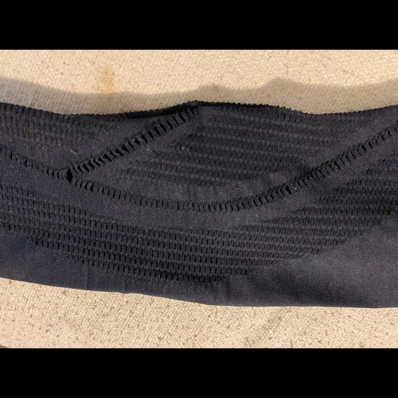 Two piece Fabletics workout top and sports bra - Picture 5 of 9